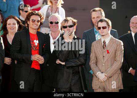 Orlando Bloom, Dominic Monaghan ed Elijah Wood alla prima mondiale del Signore degli anelli - il ritorno del Re. Wellington, nuova Zelanda - 1 dicembre 2003 Foto Stock
