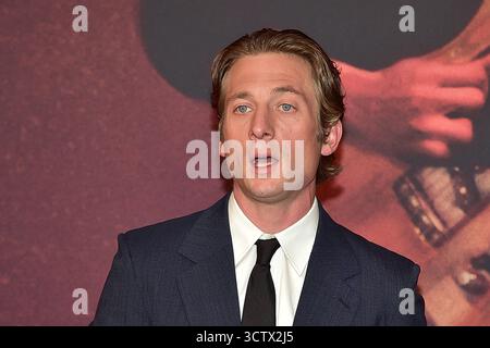 Deutschland Premiere von SPRINGSTEEN Darsteller Jeremy Allen White Spielt Bruce Springsteen Ankunft zur Deutschland Premiere von SPRINGSTEEN - DELIVERMI DA NOWHEWRE a Berlino AM 08.10.2025 *** prima tedesca di SPRINGSTEEN l'attore Jeremy Allen White interpreta Bruce SPRINGSTEEN arrivo alla prima tedesca di SPRINGSTEEN DELIVER ME DA NOWHEWRE a Berlino l'08 10 2025 Photopress Mueller Foto Stock