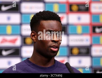 Marc Guéhi dell'Inghilterra durante una conferenza stampa al Wembley Stadium di Londra. Data foto: 8 ottobre 2025. Il credito per immagini dovrebbe essere: David Klein/Sportimage Credit: Sportimage Ltd/Alamy Live News Foto Stock