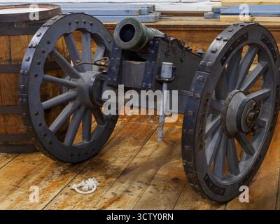 Fort George, The Blockhouse - un canonico, Fort George, Niagara-on-the-Lake, Ontario, Canada Foto Stock