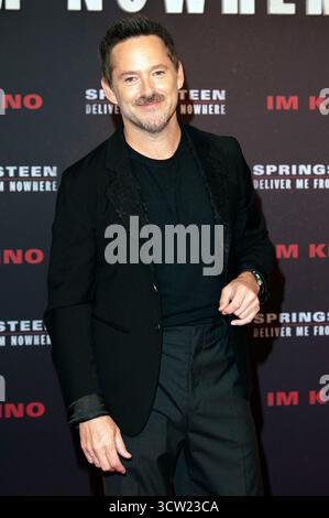 Scott Cooper bei der Premiere des Kinofilms "Springsteen: Delivermi dal nulla" in Zoo Palast. Berlino, 08.10.2025 Foto Stock