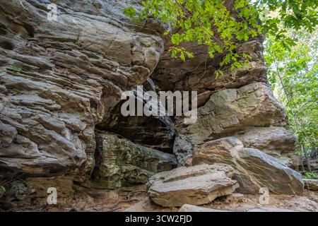 Arch of the Gods nell'area ricreativa Garden of the Gods dell'Illinois meridionale all'interno della Shawnee National Forest. (USA) Foto Stock