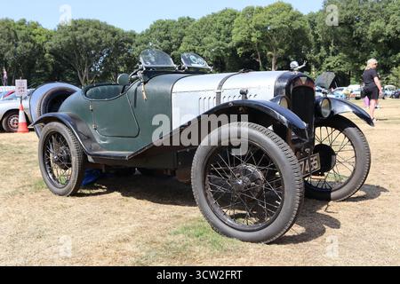 Una Austin Seven del 1932 dotata di una scocca in tessuto e tela della Gordon England Cup, un'auto popolare per gli eventi del Vintage Sports Car Club. Foto Stock