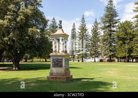 Il Maitland Brown Memorial (Explorers Monument) nell'Esplanade Park, Fremantle 6160 (Walyalup) vicino a Perth, Australia Occidentale, WA, Australia Foto Stock