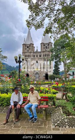 Jardin, Antioquia, Colombia. 8 ottobre 2025. Comune circondato da montagne, con 15.513 abitanti. Foto Stock