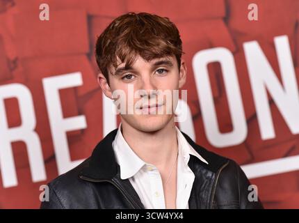 Los Angeles, Stati Uniti. 09 ottobre 2025. Ewan Horrocks arriva alla proiezione speciale "Truth & Treason" all'AMC The Grove il 9 ottobre 2025 a Los Angeles, CA. © LISA OConnor/AFF-USA.com Credit: AFF/Alamy Live News Foto Stock