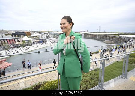 Osaka, giapponese. 10 ottobre 2025. Crown Princess Victoria visita Expo 2025 Osaka, Giappone, il 10 ottobre 2025. La principessa ereditaria svedese Victoria è in visita ufficiale in Giappone dal 9 al 15 ottobre. Foto: Jessica Gow/TT/Code 10070 questo testo è tradotto automaticamente credito: TT News Agency/Alamy Live News Foto Stock