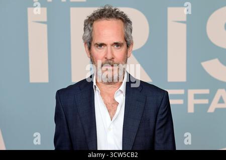 Tom Hollander bei der Premiere der Sky-serie The Iris Affair im Mathäser Filmpalast. München, 09.10.2025 *** Tom Hollander alla prima della serie Sky The Iris Affair a Mathäser Filmpalast Monaco di Baviera, 09 10 2025 foto:XR.xHeinex/xFuturexImagex iris 5047 Foto Stock