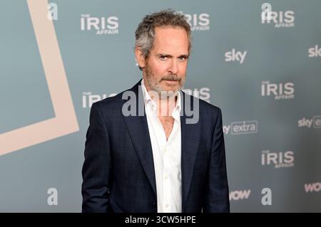 Tom Hollander bei der Premiere der Sky-serie "The Iris Affair" im Mathäser Filmpalast. München, 09.10.2025 Foto Stock