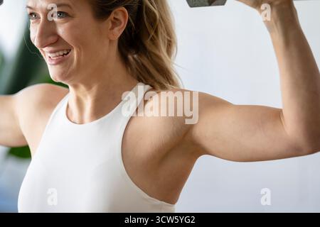 Primo piano delle donne che si allenano Foto Stock