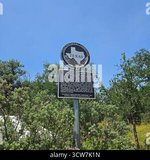 Storici marcatori presso il Regency Bridge – tracce del passato del Texas Foto Stock