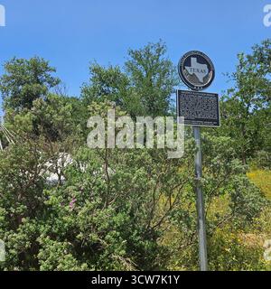 Storici marcatori presso il Regency Bridge – tracce del passato del Texas Foto Stock