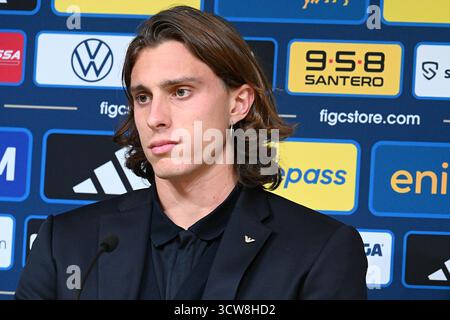 Tallin, Estonia. 10 ottobre 2025. Conferenza stampa Riccardo Calafiori giorno 1 durante Team Estonia - Conferenza stampa, Coppa del mondo FIFA a Tallin, Estonia, 10 ottobre 2025 credito: Agenzia fotografica indipendente/Alamy Live News Foto Stock