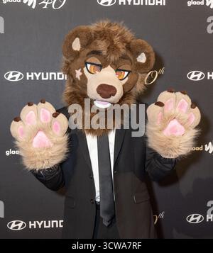 New York, Stati Uniti. 10 ottobre 2025. Brotherboofer partecipa al GLAAD 40th Anniversary Gala al Cipriani 25 a New York, NY il 10 ottobre 2025 Credit: lev radin/Alamy Live News Foto Stock