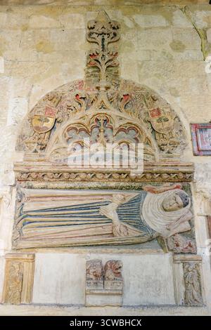 Salamanca, Spagna - 4 marzo 2025: Opere d'arte religiosa in mostra nella Cattedrale di Salamanca Foto Stock