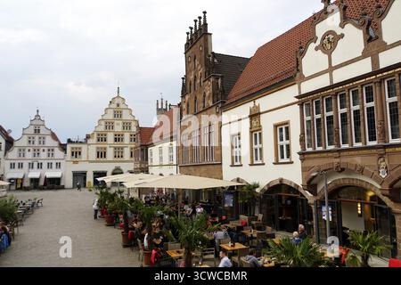Storico municipio sulla piazza del mercato, Lemgo, Renania settentrionale-Vestfalia, Germania Foto Stock