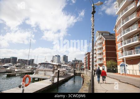 Vista di Neptune Marina, Ipswich, Suffolk nel Regno Unito Foto Stock