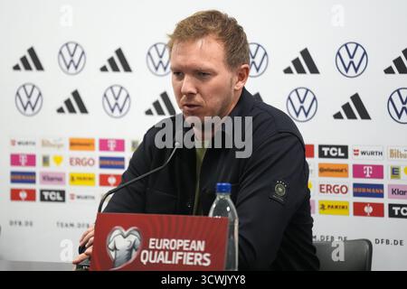 Il capo-allenatore della Germania Julian Nagelsmann durante una conferenza stampa al Clearer Twist National Stadium di Windsor Park, Belfast. Data foto: Domenica 12 ottobre 2025. Foto Stock
