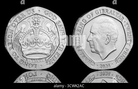 2024 moneta da 20 penny di Gibilterra con ritratto di re Carlo III sul dritto di Raffaello Maklouf Foto Stock