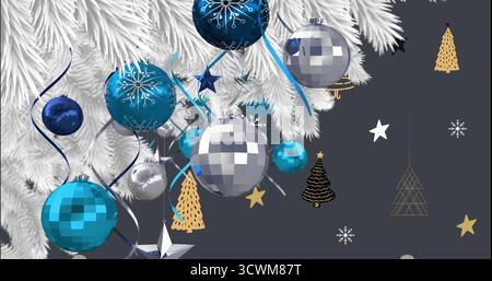 Immagine della neve che cade sopra la decorazione delle baubles natalizie su sfondo grigio Foto Stock