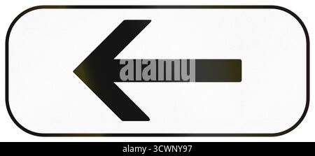 Pannello segnaletica stradale aggiuntivo utilizzato in Francia - lato sinistro. Foto Stock