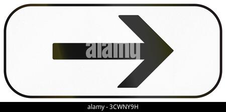 Pannello segnaletica stradale aggiuntivo utilizzato in Francia - lato destro. Foto Stock