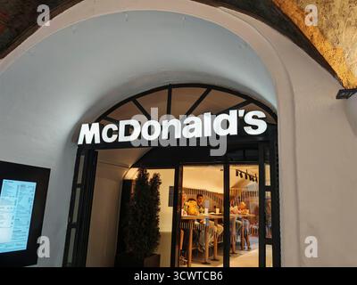 Il famoso ristorante Mac Donalds è ovunque Foto Stock
