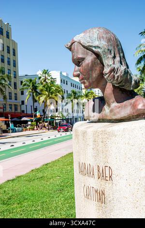 Miami Beach Florida, South Beach, Ocean Drive, Barbara Baer Capitman scultura di busto in bronzo arte pubblica, fondatrice della Miami Design Preservation League, AR Foto Stock