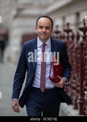 Londra, Regno Unito. 14 ottobre 2025. James Murray, capo segretario al Tesoro arriva ad una riunione di gabinetto al 10 Downing Street Credit: Richard Lincoln/Alamy Live News Foto Stock