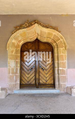 Hortezuela de Océn, la Virgen de Océn hermitage. Portale. Guadalajara, Castilla-la Mancha, Spagna. Foto Stock