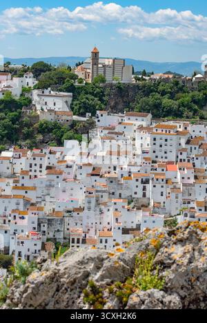 Villaggio di Carases nella provincia di Malaga, Andalusia. Spagna, Villaggio bianco Puebloc Blanco Foto Stock
