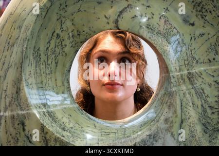 Battersea Evolution, Londra, Regno Unito. 15 ottobre 2025. Photo Call: Affordable Art Fair a Battersea Evolution. Crediti: Matthew Chattle/Alamy Live News Foto Stock