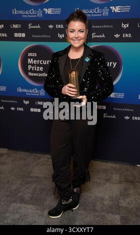 Il CEO della BPI Dr Jo Twist arriva per il Mercury Music Prize 2025, all'Utilita Arena di Newcastle. Data foto: Giovedì 16 ottobre 2025. Foto Stock
