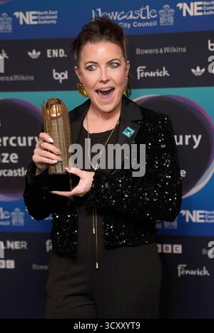 Il CEO della BPI Dr Jo Twist arriva per il Mercury Music Prize 2025, all'Utilita Arena di Newcastle. Data foto: Giovedì 16 ottobre 2025. Foto Stock