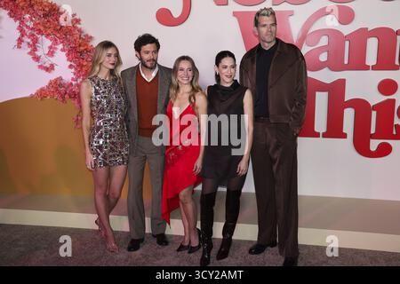 16 ottobre 2025 ca. Timothy Simons, Justine Lupe, Kristen Bell, Adam Brody, Jackie Tohn agli arrivi per NESSUNO VUOLE QUESTA stagione 2 Premiere su Netflix, The Egyptian Theatre Hollywood, Los Angeles, CA, 16 ottobre 2025. Crediti: Elizabeth Goodenough/Everett Collection/Alamy Live News Foto Stock