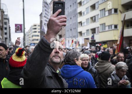 DEU Germania Germania Germania Berlino dimostrazione ' marcia delle donne, che è stata organizzata dal membro AFD, la donna curda Leyla Bilge. La protesta è stata diretta Foto Stock