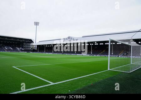 Vista generale del Craven Cottage davanti alla partita di Premier League tra Fulham e Arsenal al Craven Cottage, Londra, Regno Unito, 18 ottobre 2025 (foto di Harvey Murphy/News Images) Foto Stock