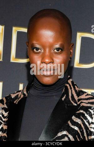 abb Florence Kasumba auf dem Teppich bei der Welt Premiere der neuen Grand Show accecato dalla delizia im Friedrichstadt-Palast AM 08.10.2025 a Berlino Berlino Germania *** abb Florence Kasumba sul tappeto alla prima mondiale del nuovo Grand Show accecato dalla delizia al Friedrichstadt Palast l'08 10 2025 a Berlino Berlino Germania Foto Stock