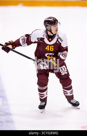 18/10/2025, Les Acacias, Les Vernets, NL: Genève-Servette HC - SC Berna, #46 Vili Saarijarvi (Servette) Foto Stock