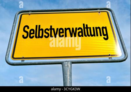 Symbolbild für Selbstverwaltung 20251019ad002 Selbstverwaltung Lokalpolitik Ortsschild Anordnung, Behörde, Beschränkung, Beschluss, bilancio, Bürokratie, Etat, Entscheidung, Einschränkung, Erlass, Finanzamt, Finanzbremse, Finanzhaushalt, Finanzkrise, Finanzkontrolle, Finanzmittel, Finanzpolitik, Gesetz, Haushalt, Haushaltsdisziplin, Haushaltskürzung, Haushaltspolitik, Haushaltsrecht, Haushaltsstopp, Haushaltsverordnung, Investitionsstopp, Krise, Kürzung, Regelung, Restriktion, Schild, Sparmaßnahme, Sperre, Stopp, Verwaltung, Warnung, Wirtschaftspolitik amtlich, beschränkt, deutlich, fiskalisch, Foto Stock