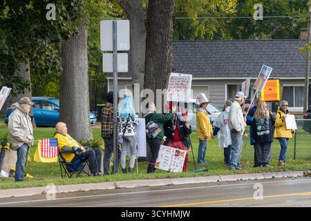 No Kings Rally, Greenville Michigan, USA, 18 ottobre 2025 Foto Stock