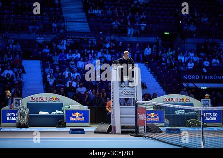 Vienna, Vienna, Austria. 19 ottobre 2025. Sedia Umpire durante l'Erste Bank Open - ATP500, tennis maschile (immagine di credito: © Mathias Schulz/ZUMA Press Wire) SOLO PER USO EDITORIALE! Non per USO commerciale! Crediti: ZUMA Press, Inc./Alamy Live News Foto Stock