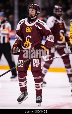 18/10/2025, Les Acacias, Les Vernets, NL: Genève-Servette HC - SC Berna, #80 Simas Ignatavicius (Servette) Foto Stock