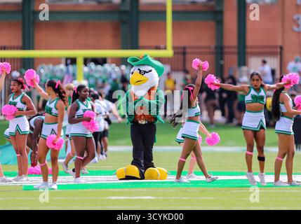Denton, okay, USA. 18 ottobre 2025. Scrappy a Midfield durante la partita di football NCAA tra la University Texas a San Antonio e la University of North Texas al DATCU Stadium di Denton, Oklahoma. Ron Lane/CSM/Alamy Live News Foto Stock