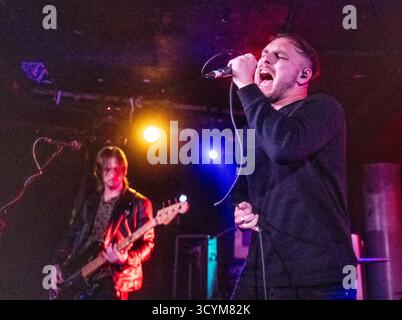 I crudeli coltelli si esibiscono all'Underworld camden londra 16/10/2025 Foto Stock