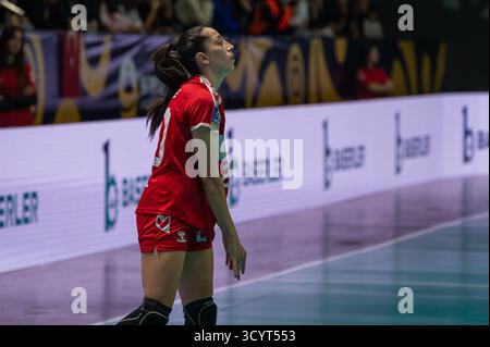 ANKARA, TURCHIA, 19 ottobre 2025; Turchia gioca per la EHF Euro 2026 femminile contro la Danimarca. Foto Stock