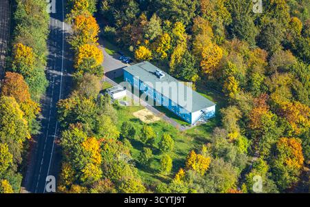 Luftbild, Flüchtlingsunterkunft Lerchenstraße, Werden, Essen, Ruhrgebiet, Nordrhein-Westfalen, Deutschland ACHTUNGxMINDESTHONORARx60xEURO *** foto aerea, alloggi per rifugiati Lerchenstraße, Werden, Essen, regione della Ruhr, Renania settentrionale-Vestfalia, Germania ATTENTIONxMINDESTHONORARx60xEURO Foto Stock