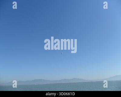 Costa del Myanmar nella baia del Bengala - spiagge tranquille e bellezza naturale lungo il mare tropicale Foto Stock