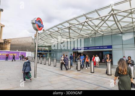Ingresso sotterraneo di King's Cross St. Pancras. Londra, Regno Unito, 16 luglio 2023 Foto Stock