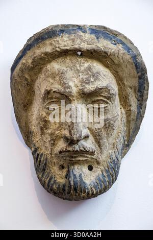 Francia, Parigi, il museo dello scultore Antoine Bourdelle, autoritratto, maschera architettonica di corvo, mostra di arti decorative (1925) Foto Stock